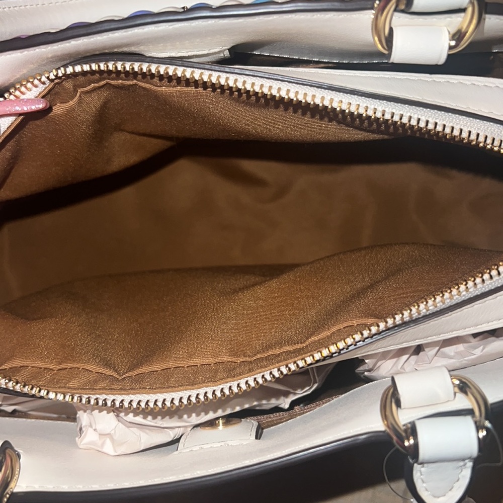COACH SATCHEL - Picture 7 of 9